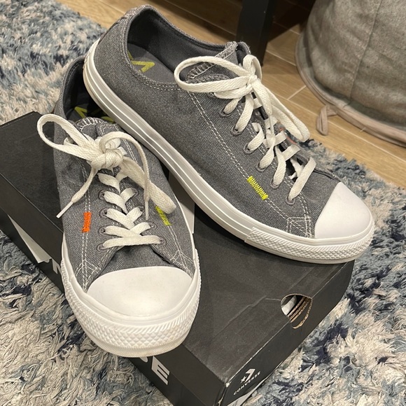 Converse Low tops Grey